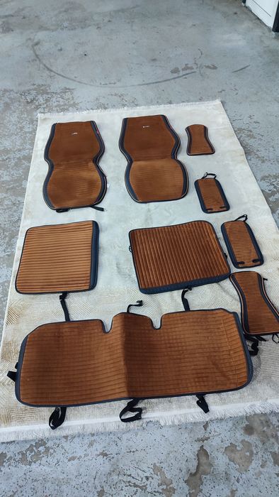 Чехлы на сиденья универсальные. Новые.