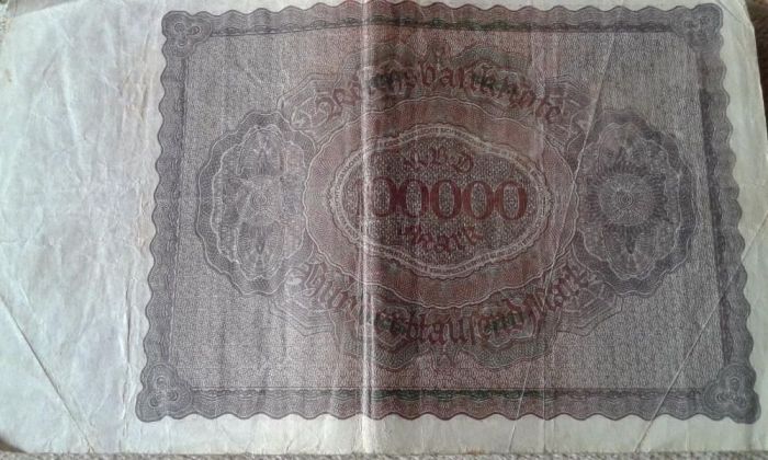 Стари банкноти и сребърна монета от Германия