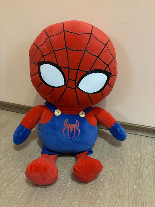Плюшена играчка спайдър мен