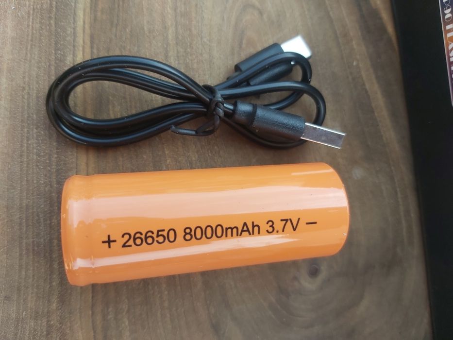 Мощен LED фенер P90 малък,USB зареждане,телескопичен ZOOM