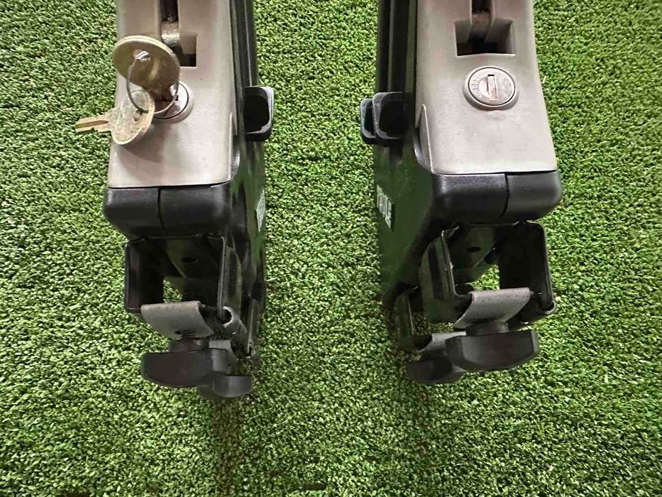 THULE Snowboard 573 - Багажник за сноубоард