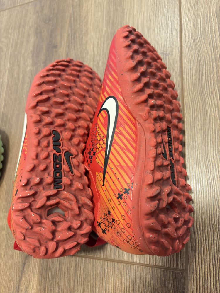 Nike стоножки размер 33
