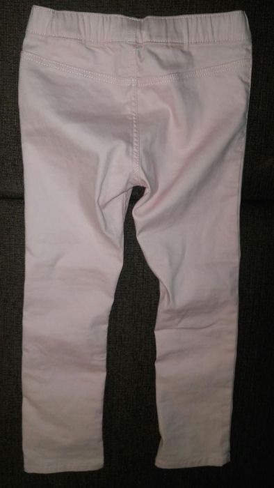 Pantaloni H&M 3-4 ani ,noi !