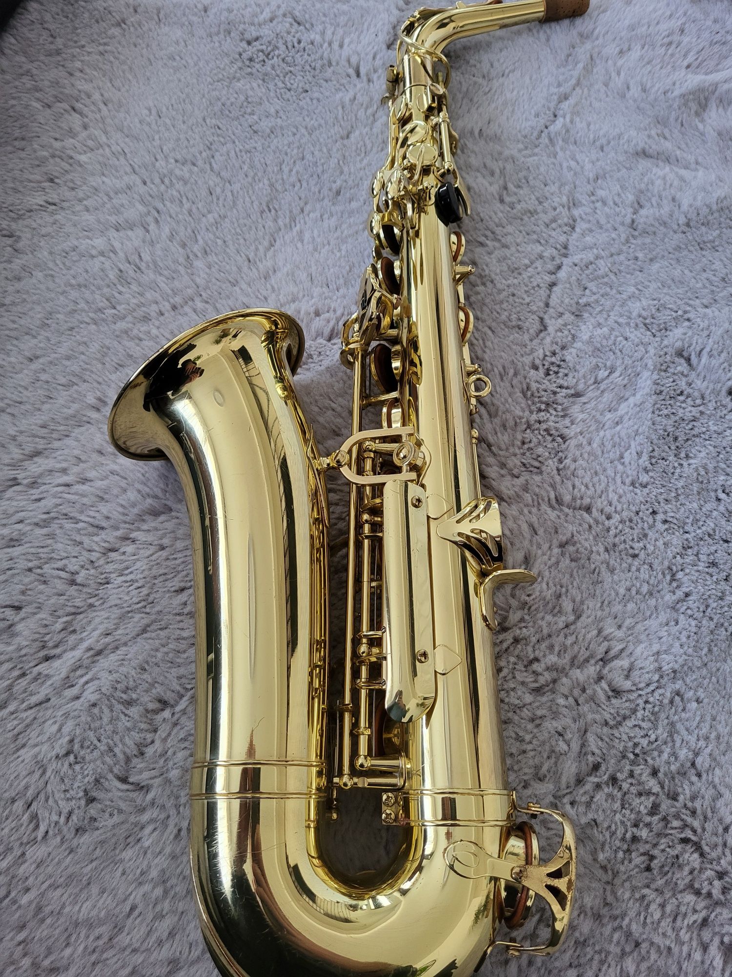 Saxofon yamaha yas 32 Purple-Logo