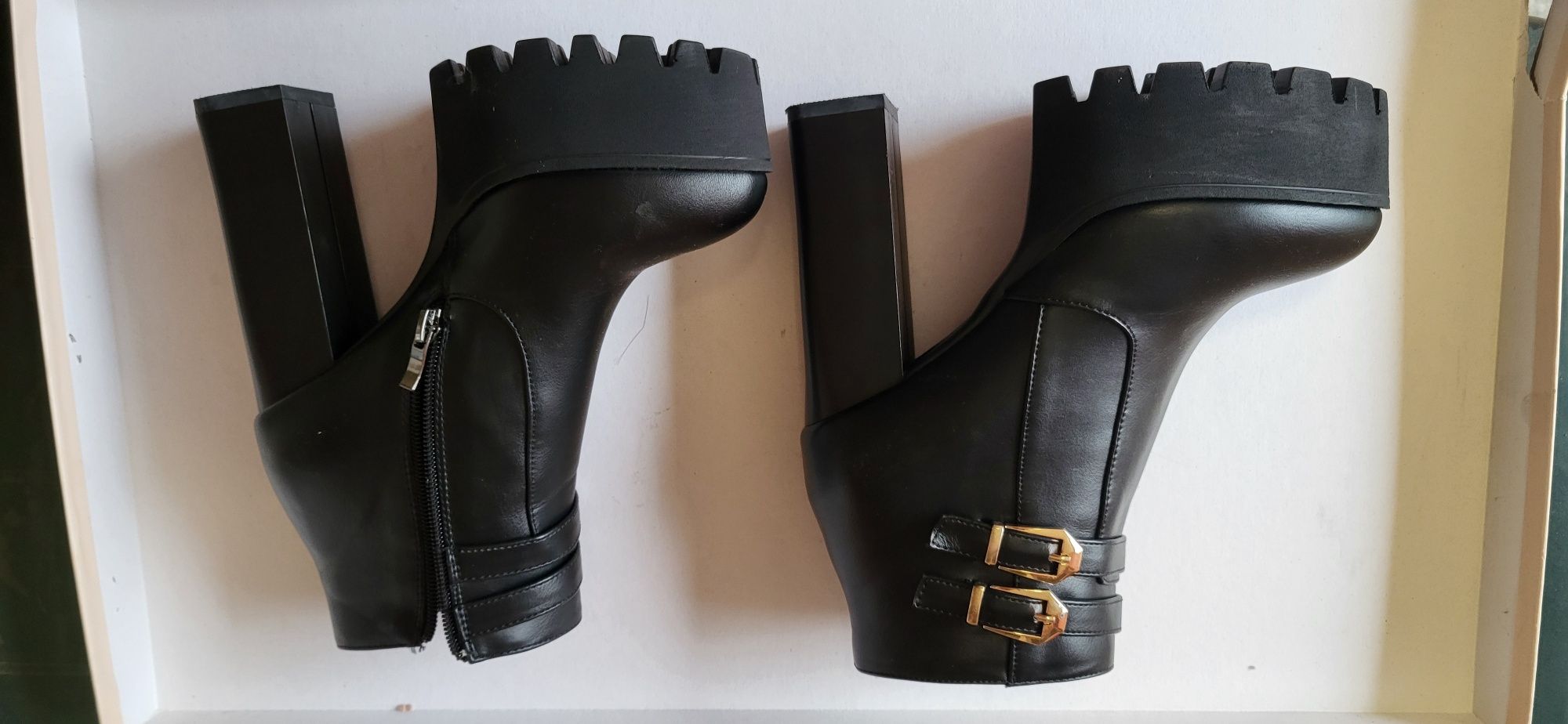 Botine imitatie piele