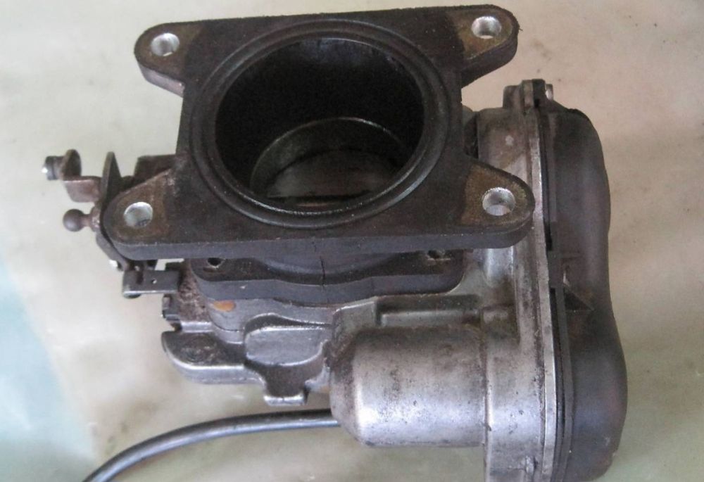 Дросел клапа за w202