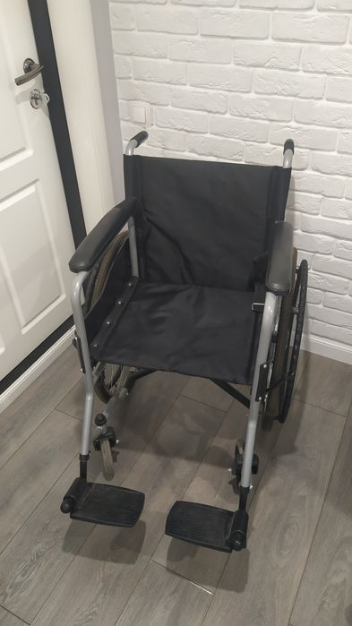 Инвалидная коляска