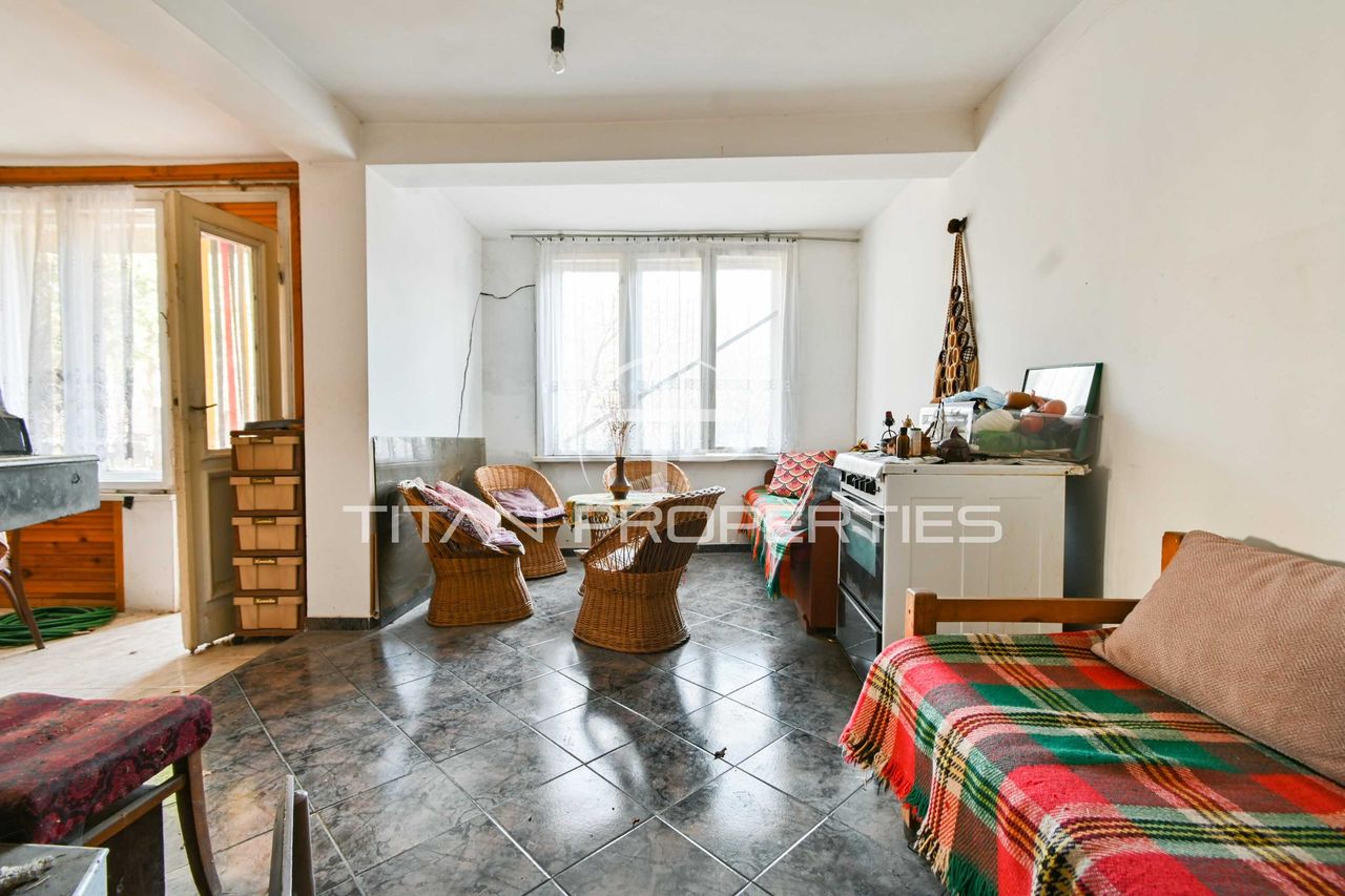 Продава се Къща в Банкя - 100 кв.м за 1545 €/кв.м - Снимка #2