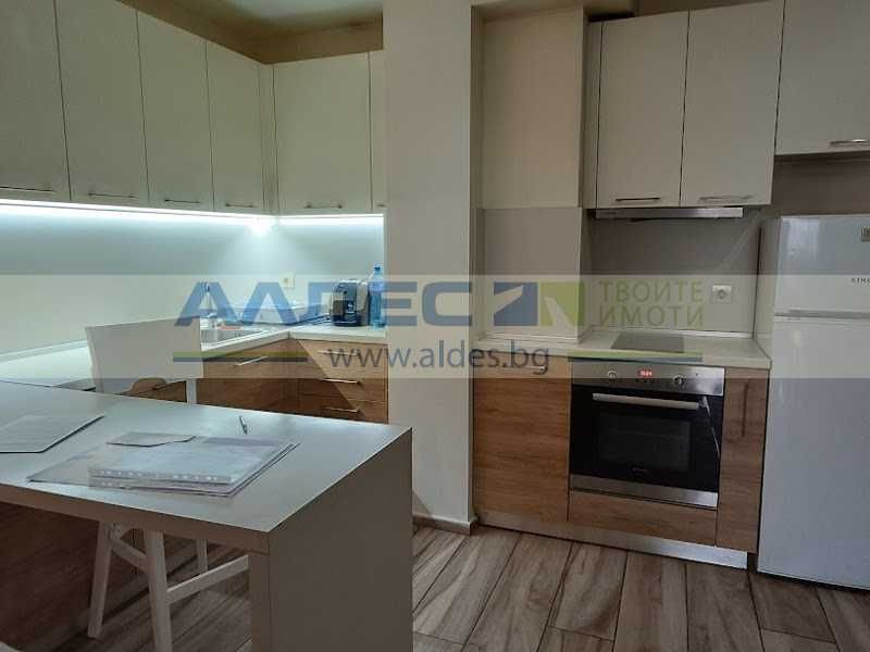 Дава се под наем Тристаен апартамент в София, Зона Б-5 - 89 кв.м за 800 € - Снимка #2