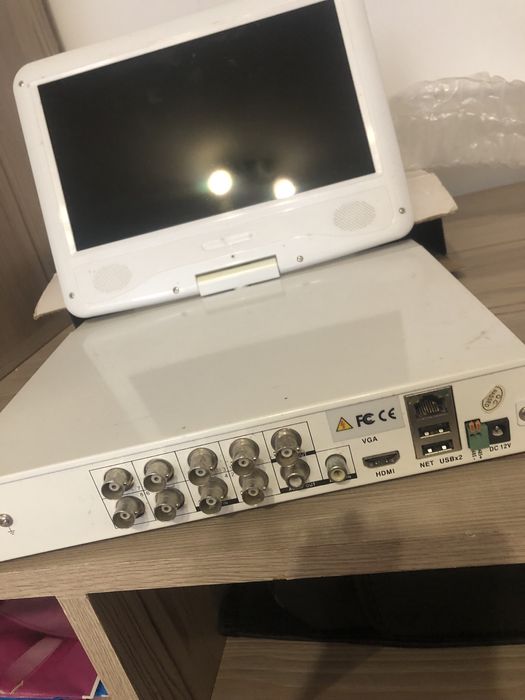 Видеорегистратор с монитором