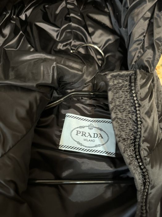 Geaca prada originala