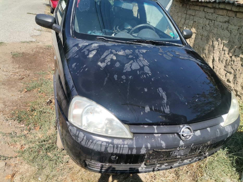 Продавам Opel Corsa 1.0 на части.