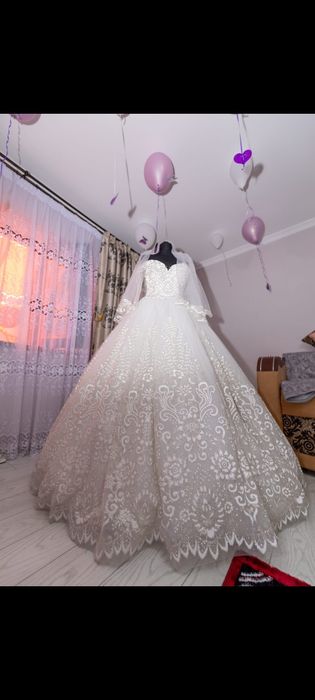 Vând rochie mireasă
