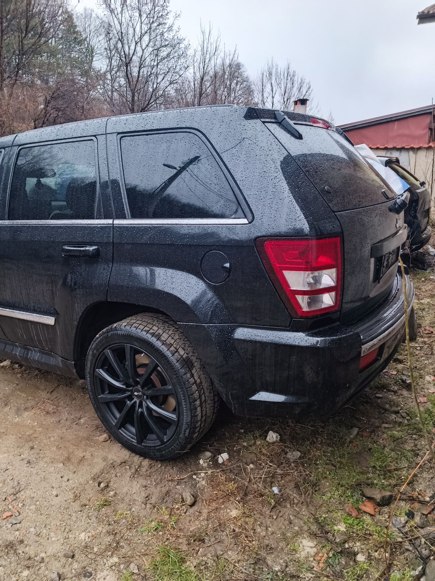 Jeep Grand Cherokee WK 6.1 srt 8 на части!