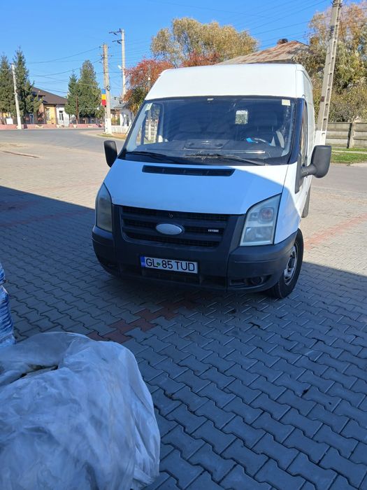 Vand ford transit/ schimb cu tractor sau autoturism +/- diferenta