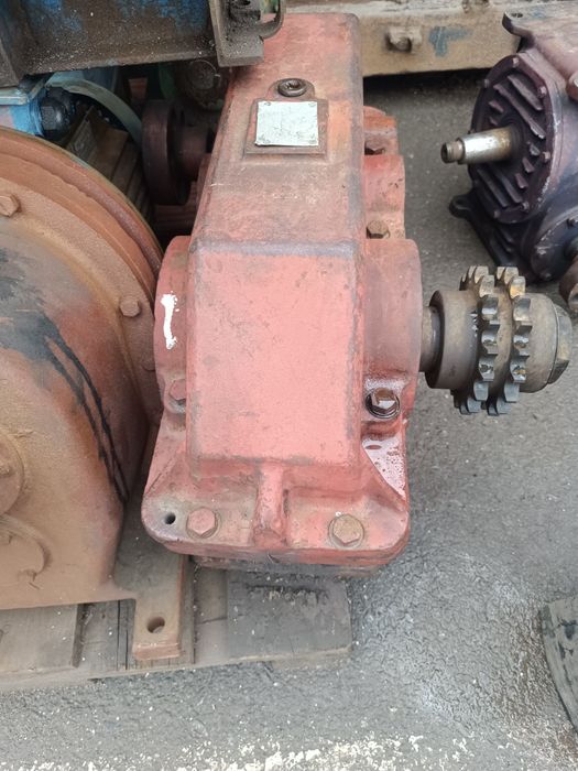 Редуктор ц2у 200 1/40, 1/20