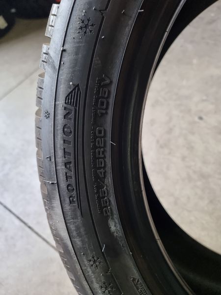 255/45/20 DUNLOP 4бр