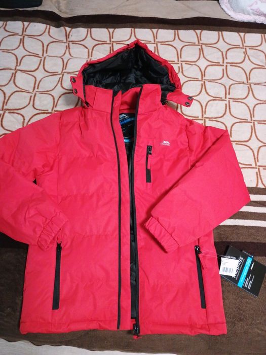 Geaca Trespass pt copii de 9-10 ani