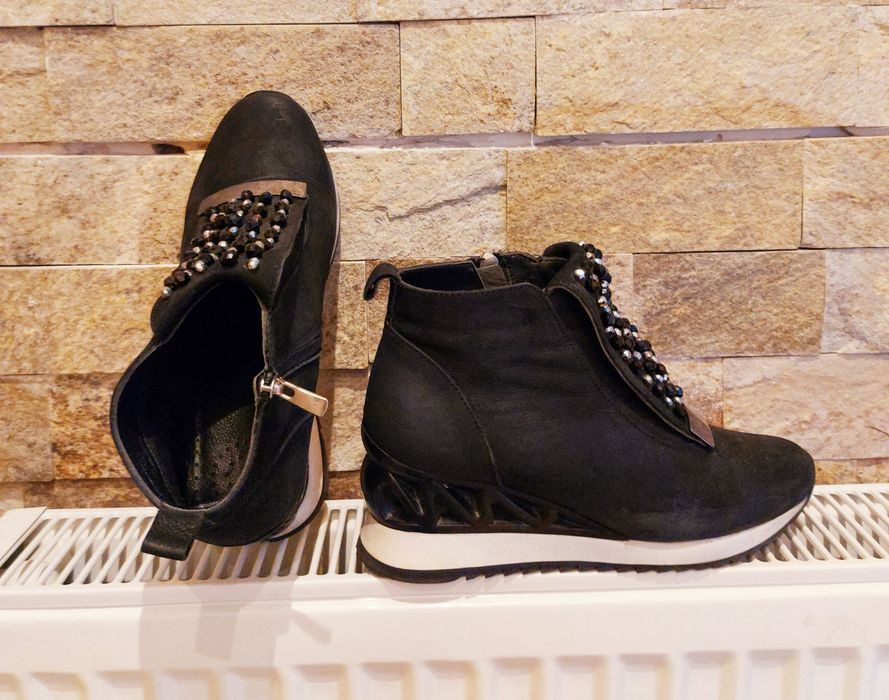 Дамски боти интересни модели