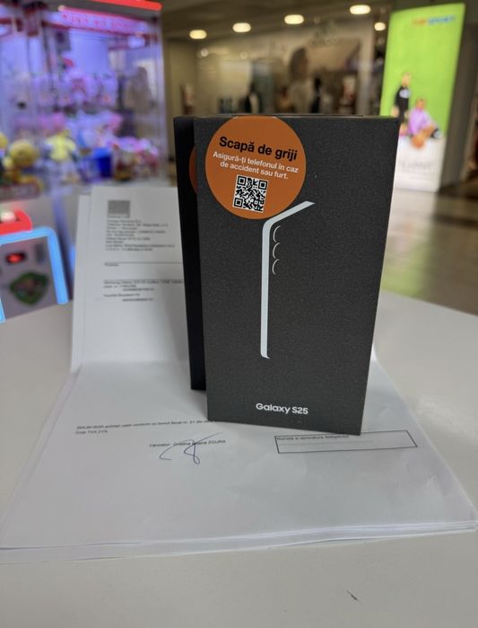 Samsung S25 Sigilat cu garanție vând schimb