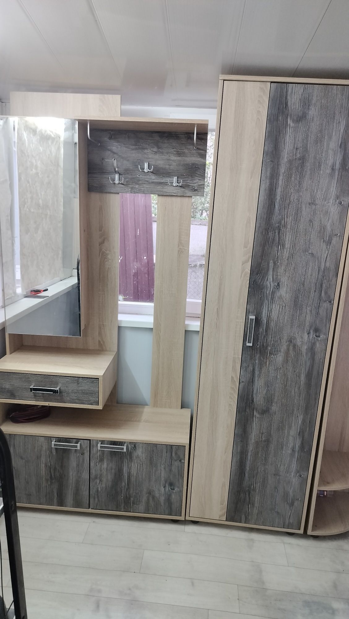 Продаю мебель для прихожей