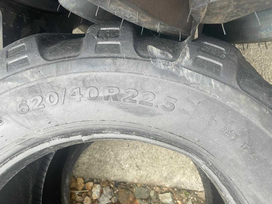 620/40r22.5 cauciucuri excavator Takeuchi anvelope second hand