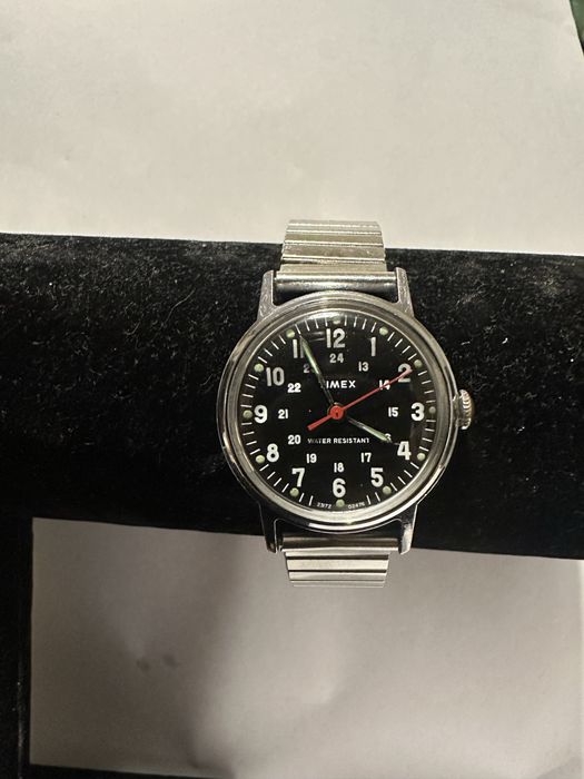 Механичен часовник timex