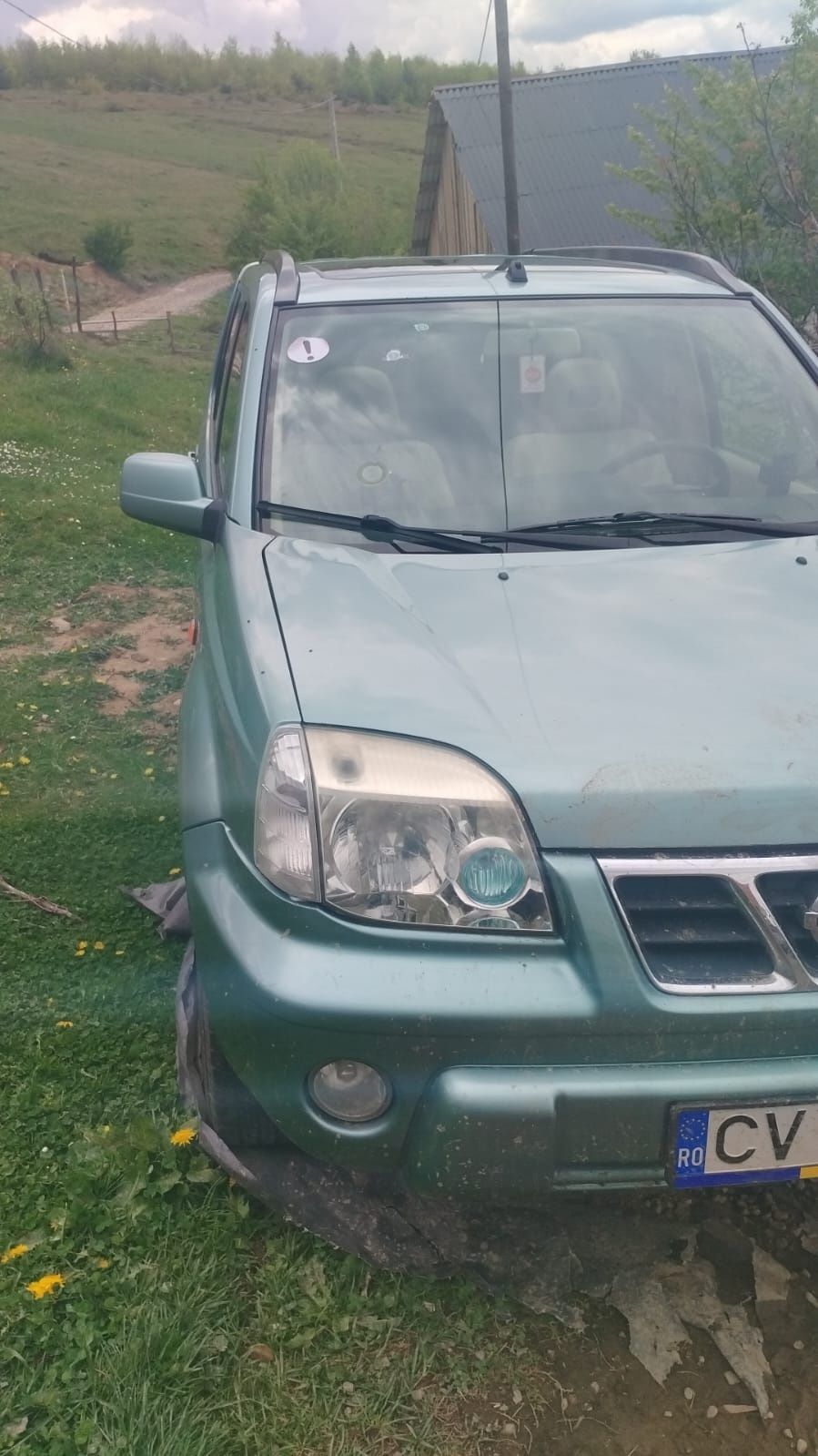 Vând nisan din 2003 motor 2.2 dizal