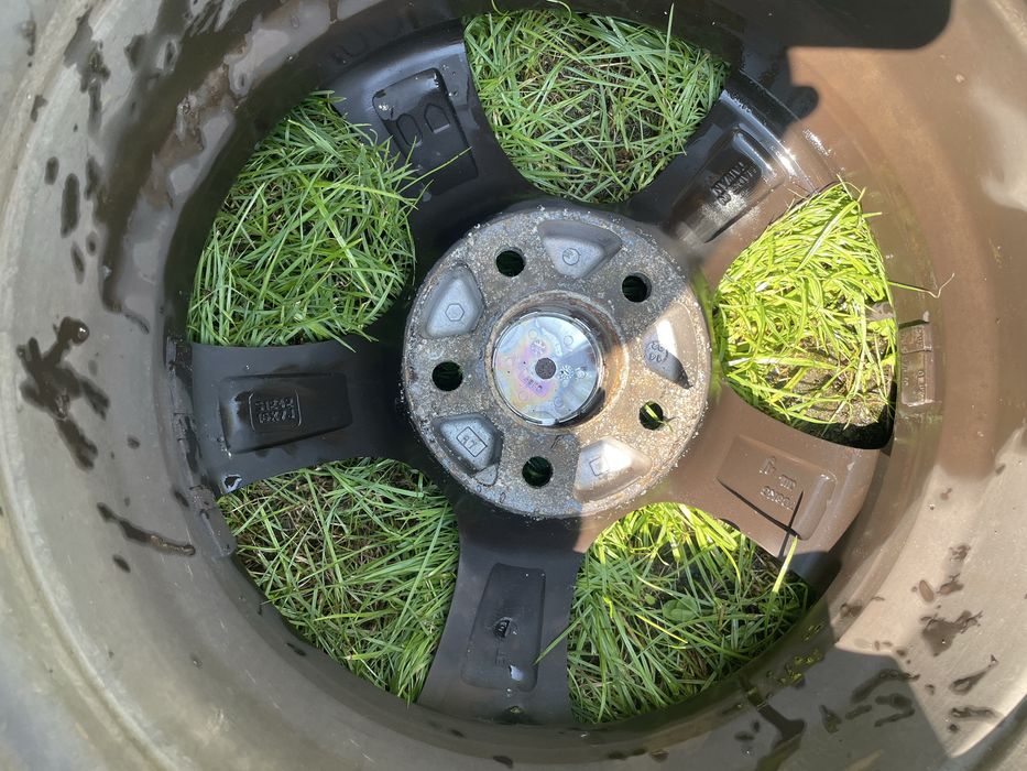 Jenti cu cauciucuri SABB 93