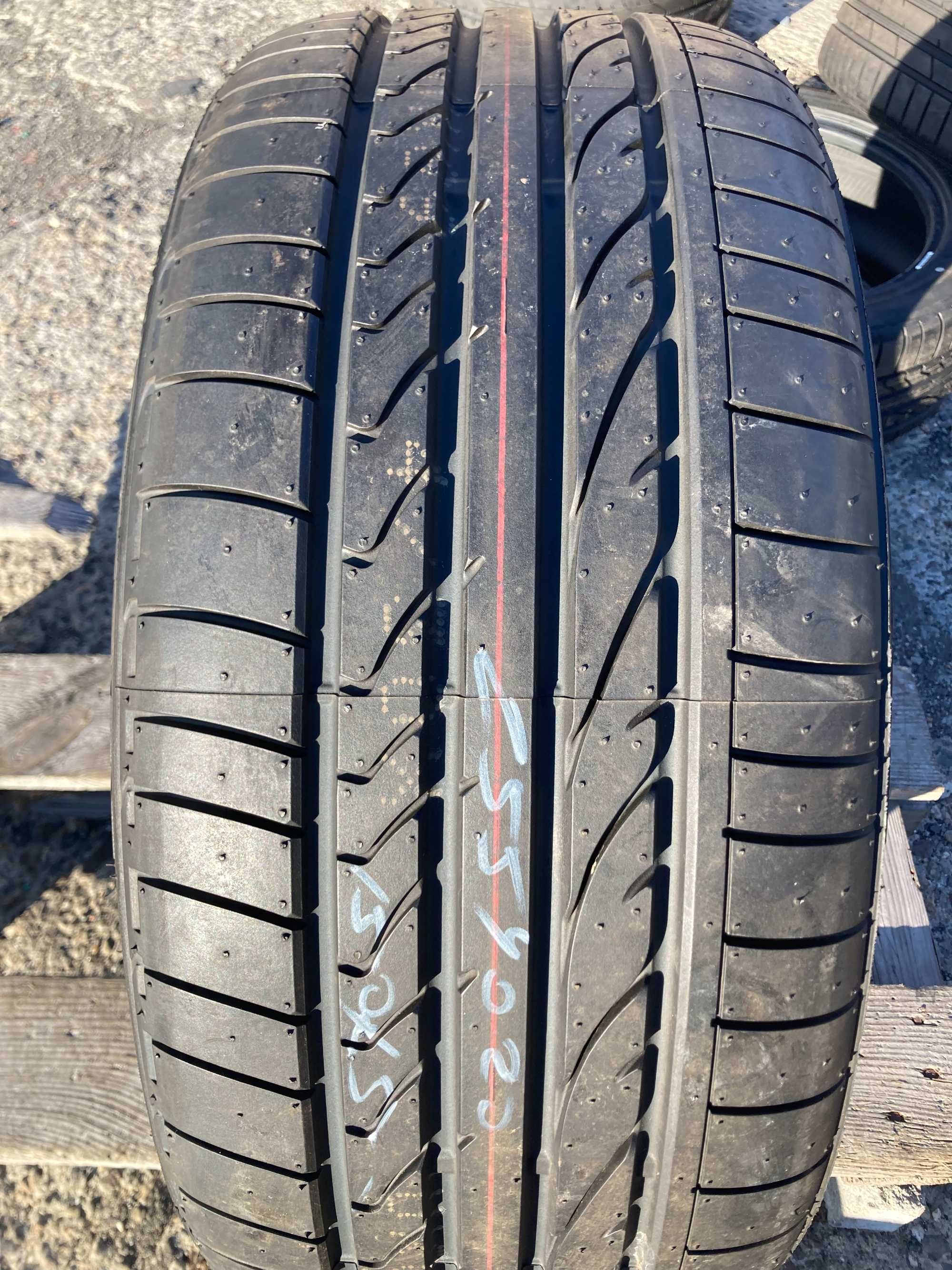 255/40/20 Bridgestone Dueler H/P 2015г Нова-Стара година