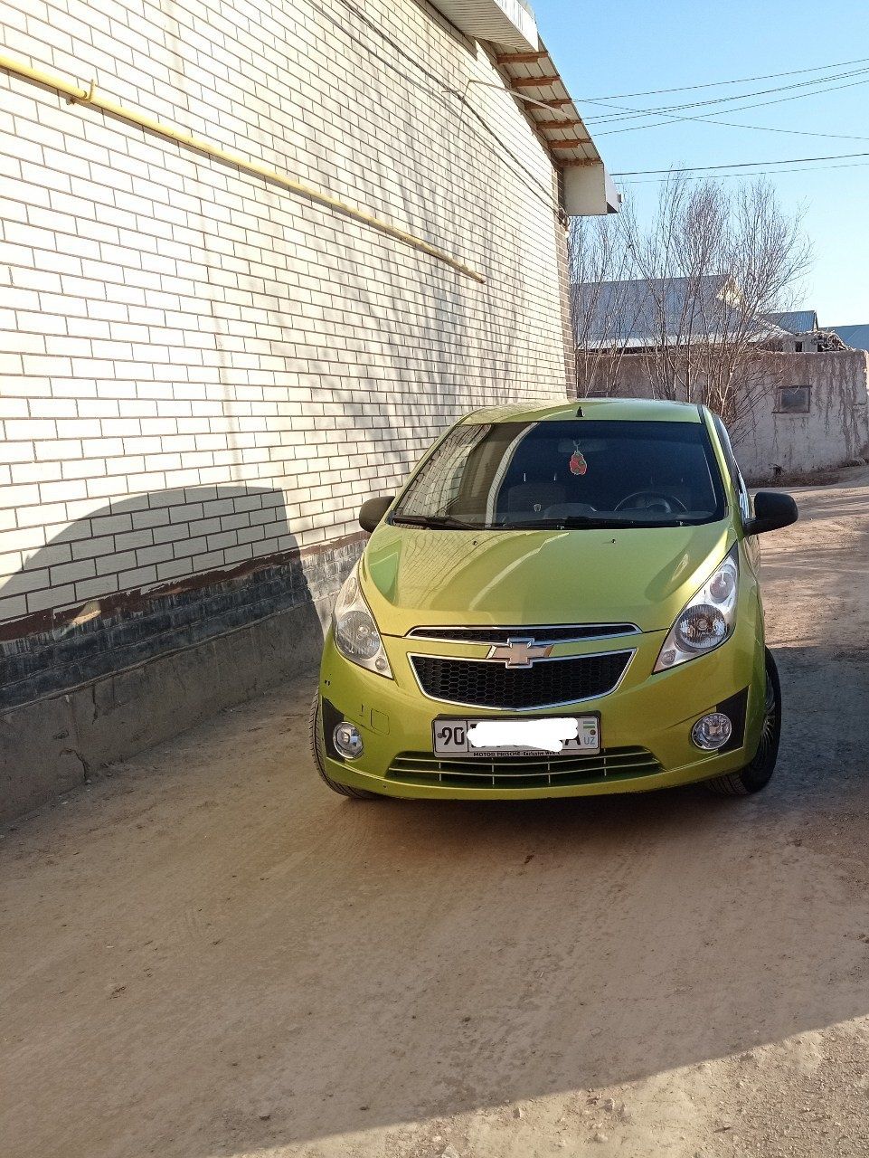 Chevrolet spark 2014 йил 
Км 74000 холати идеал краска йук