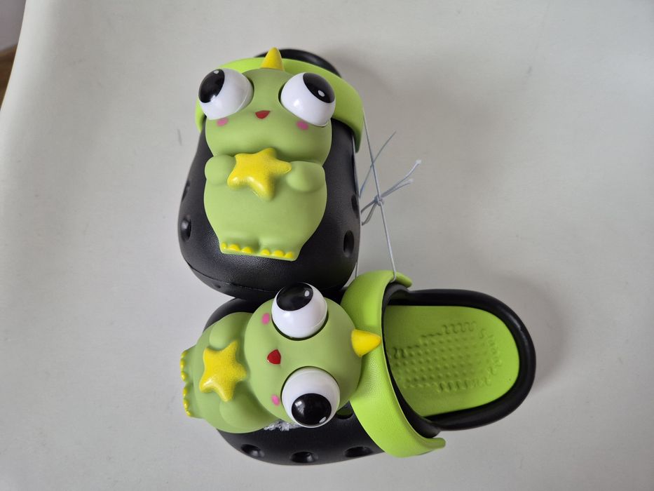 Papuci crocs copii cu jucărie