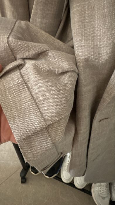 Costum Issac Dewhirst