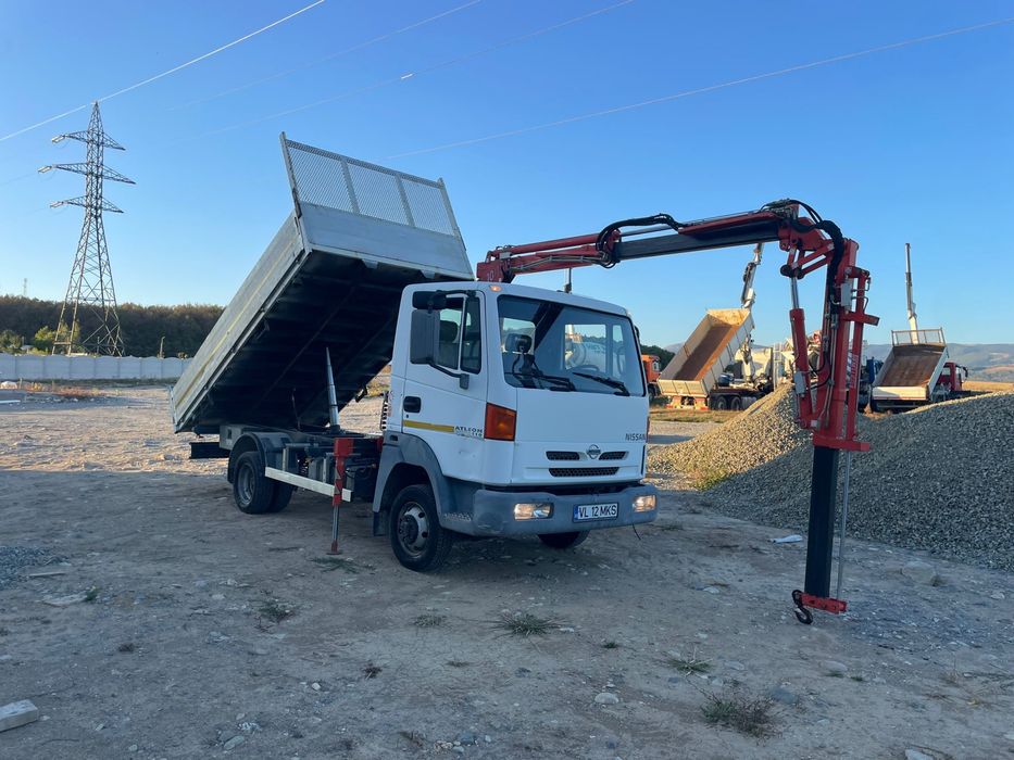 Nissan Atleon Basculabil cu Macara