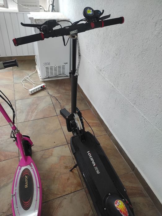 Vând trotinete electrice