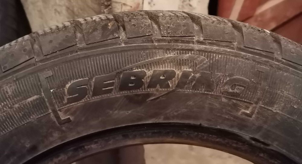 Продавам 2 броя зимни гуми 175.65.14 на 1 сезон дот 2019