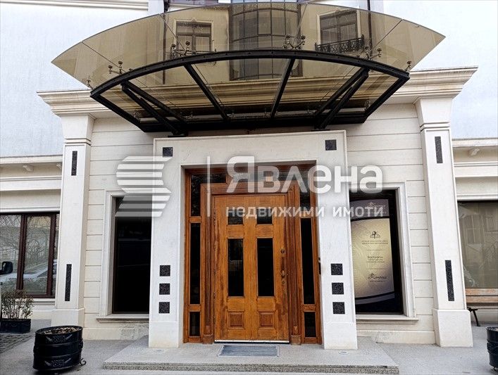 Продава се Многостаен апартамент в Варна, Бриз - 177 кв.м за 2232 €/кв.м - Снимка #10