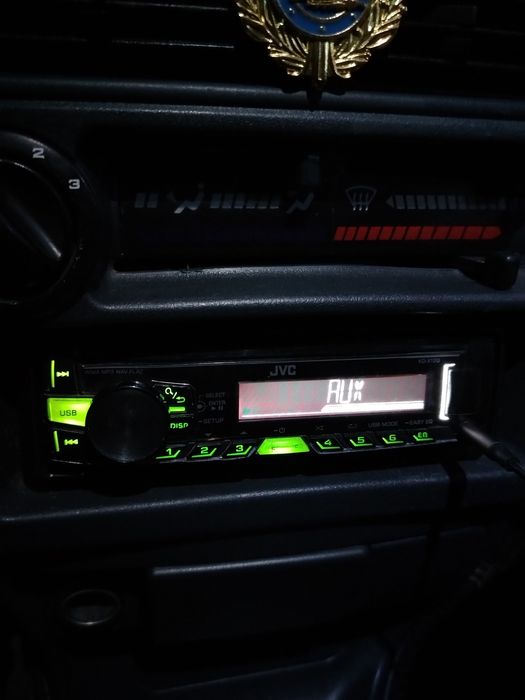 Магнитафон JVC срочноо