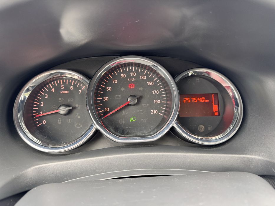 Logan MCV 0,9 tce 2014 full prestige