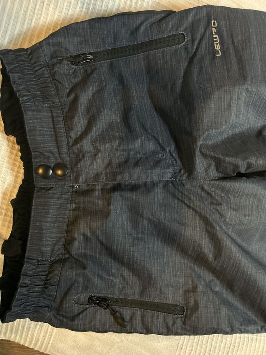 Pantaloni de schi + cadou bluza termica