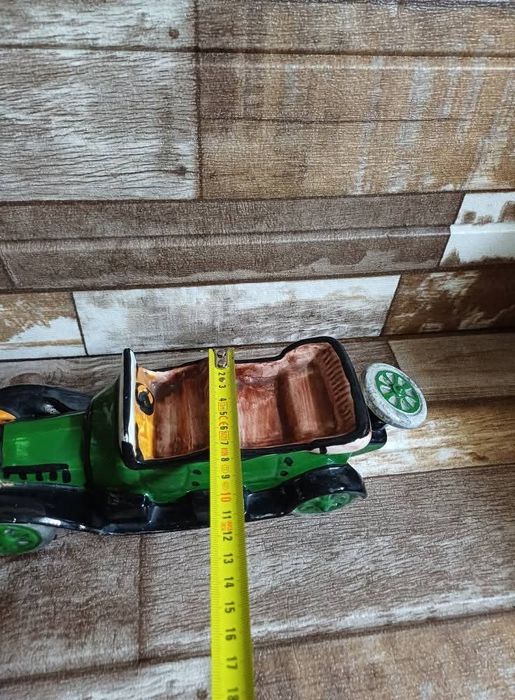 Ретро керамична кола