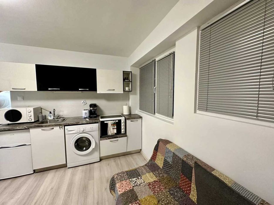 Дава се под наем Двустаен апартамент в Пловдив, Кючук Париж - 30 кв.м за 300 € - Снимка #3