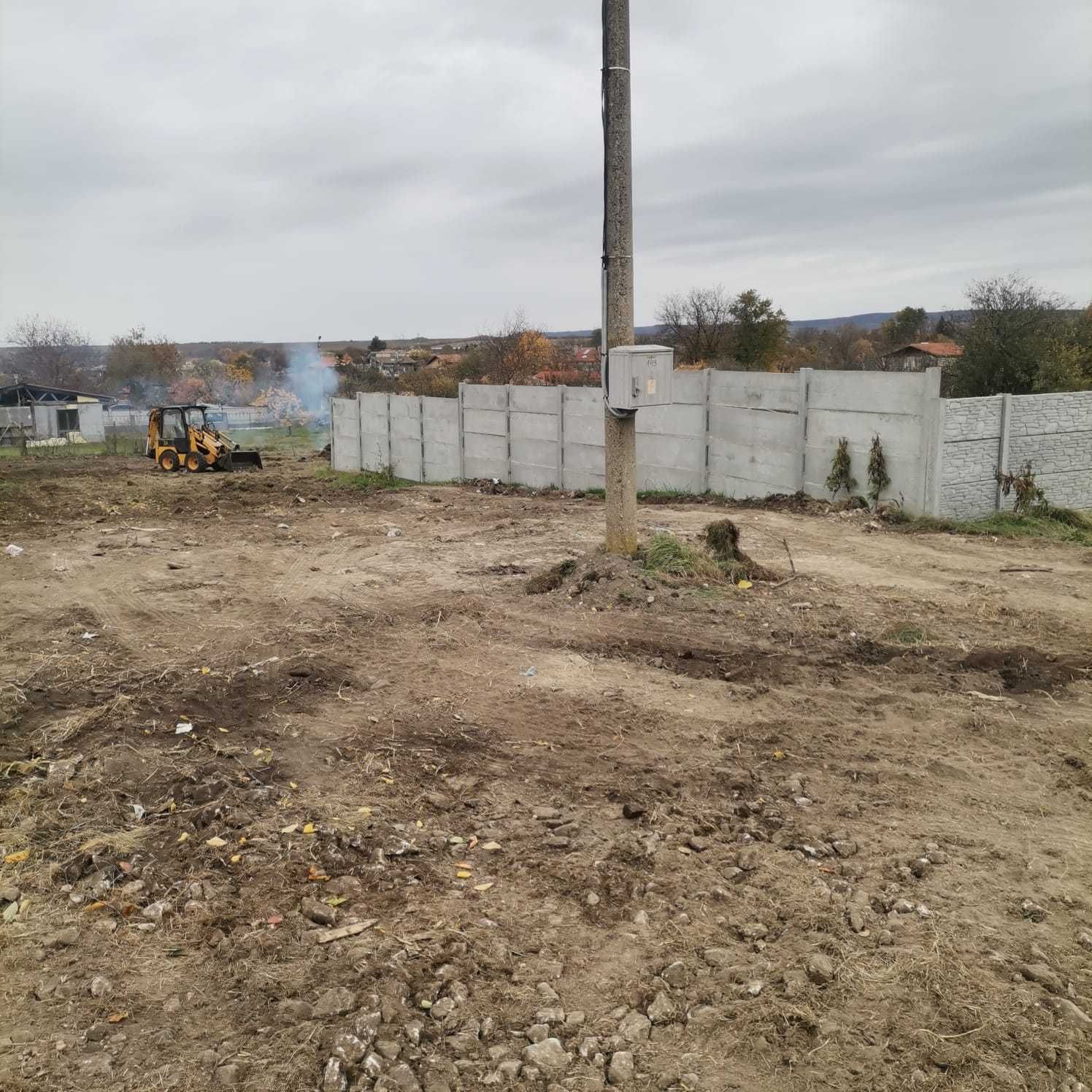 Продавам 1 дка празен,равен  парцел -гр.Плиска.