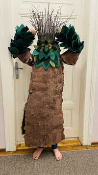 Costumul “Copac” pentru petrecerea