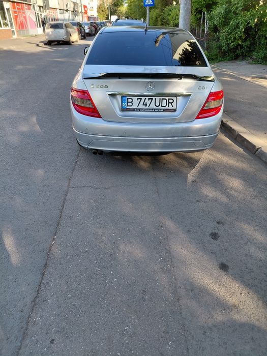 Vând Mercedes Benz c clase
