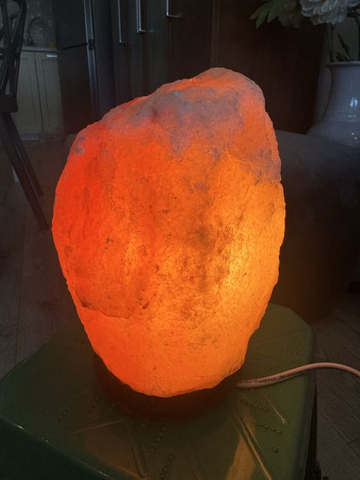 Солевая лампа-светильник