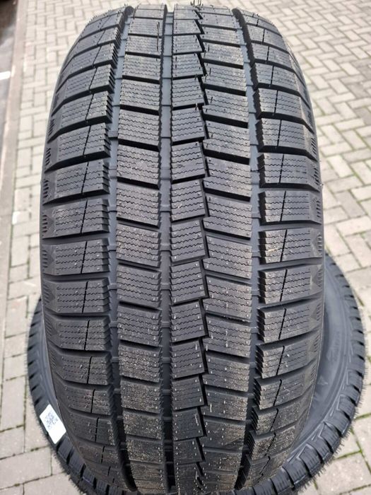 Новые зимние липучки 265/60 R18