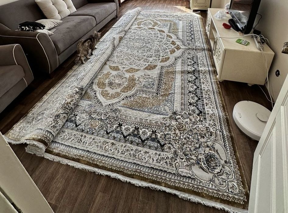 Продам ковёр в хорошем состоянии