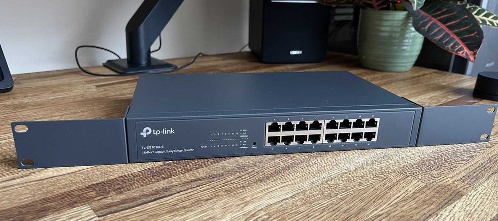 Суич TP-Link TL-SG1016DE