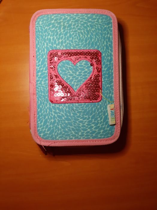 Некисер с две отделения